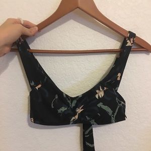 billabong swim top!!